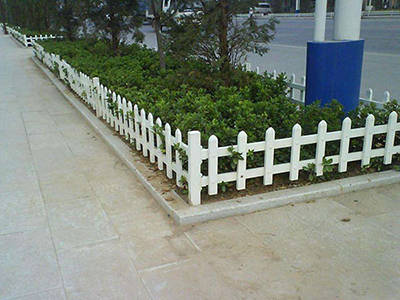 pvc花壇護(hù)欄圖片4